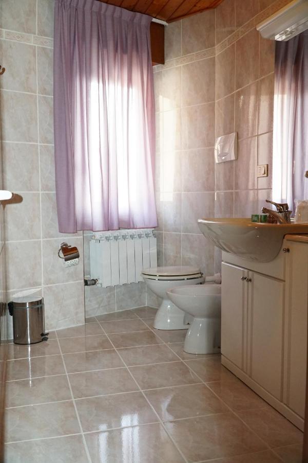 Hotel Iscla إدولو المظهر الخارجي الصورة