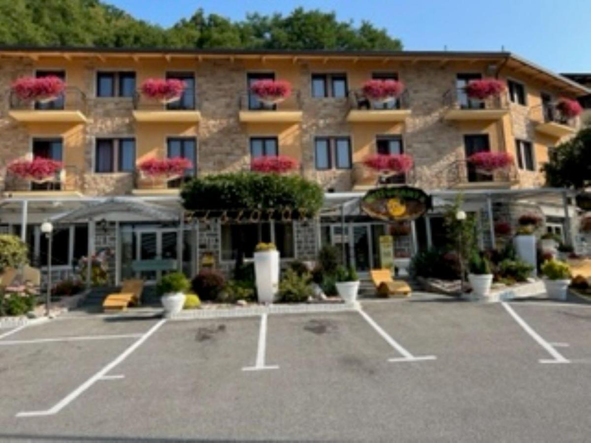 Hotel Iscla إدولو المظهر الخارجي الصورة